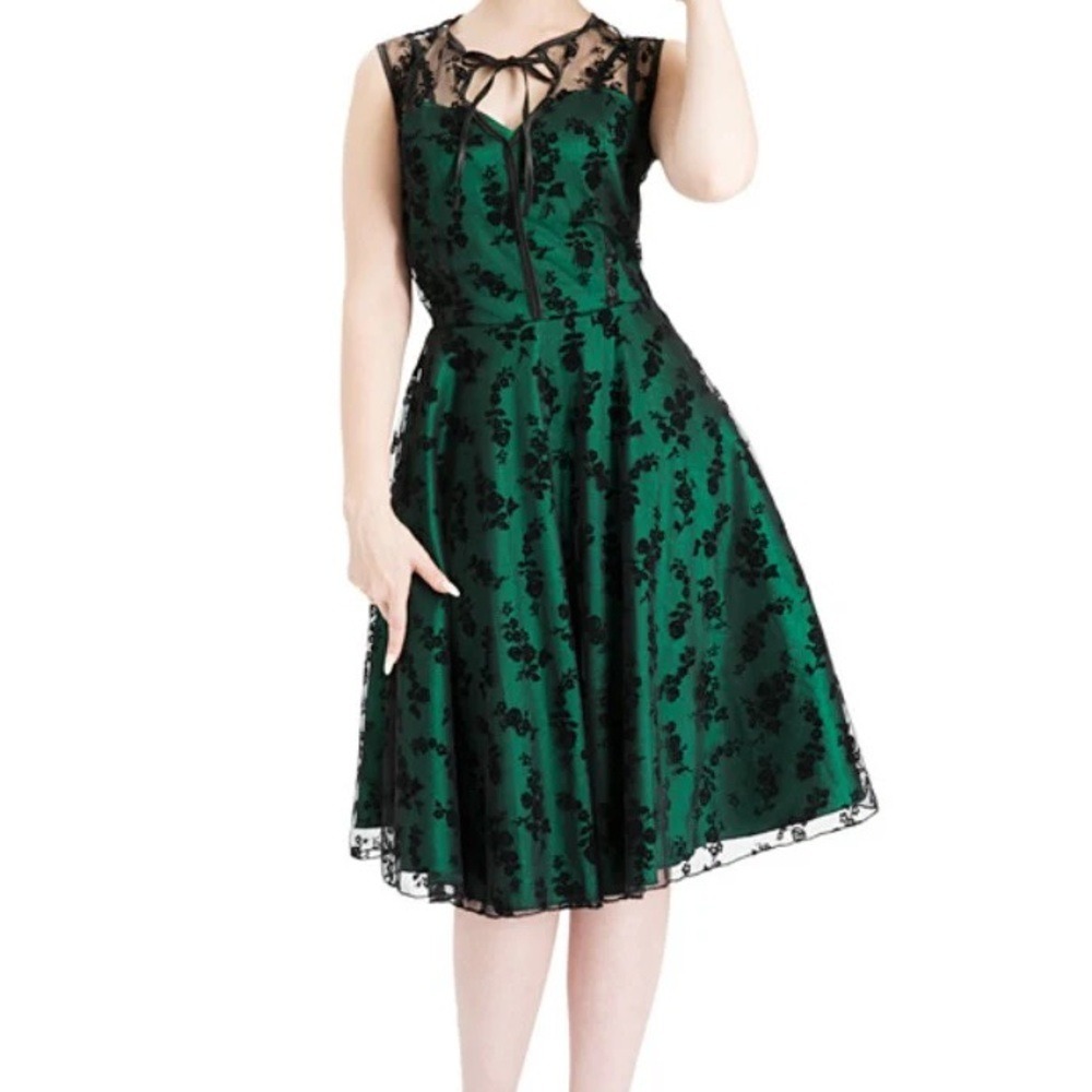 Voodoo Vixen Green Black Floral Lace Overlay Fit Flare Pinup Dress Small